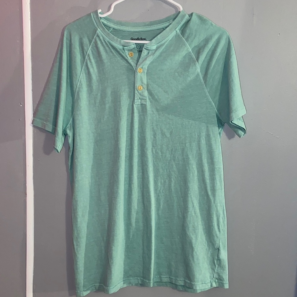 Men’s mint colored shirt worn once. Size medium